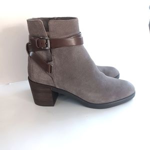 EUC Michael Kors suede boots